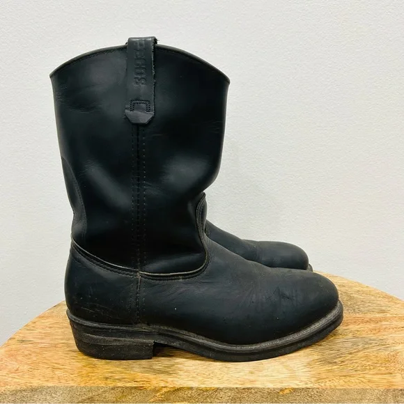 Red Wing Shoes | Shoes | Vintage Distressed Red Wing Steel  display picture 2